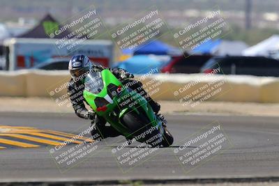 media/Oct-09-2022-SoCal Trackdays (Sun) [[95640aeeb6]]/Turn 2 (1110am)/